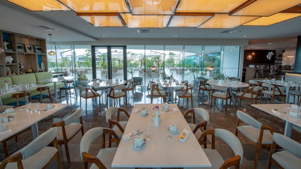 Holiday Inn & Suites - Merida La Isla By Ihg Mérida Exterior foto