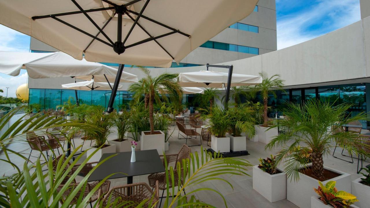 Holiday Inn & Suites - Merida La Isla By Ihg Mérida Exterior foto